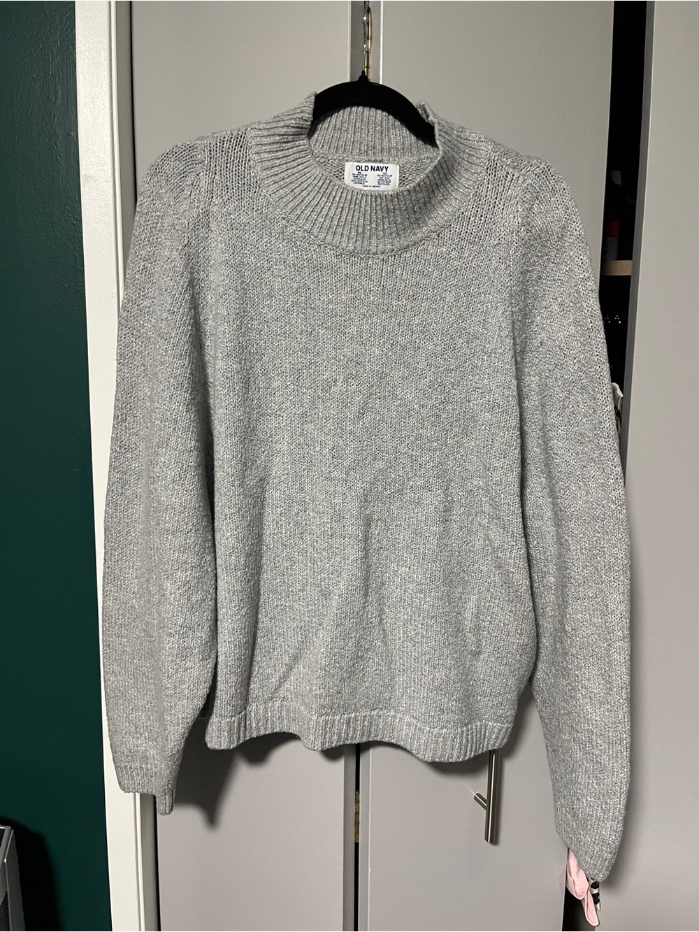 Old Navy Light Gray Ribbed Crewneck Sweater